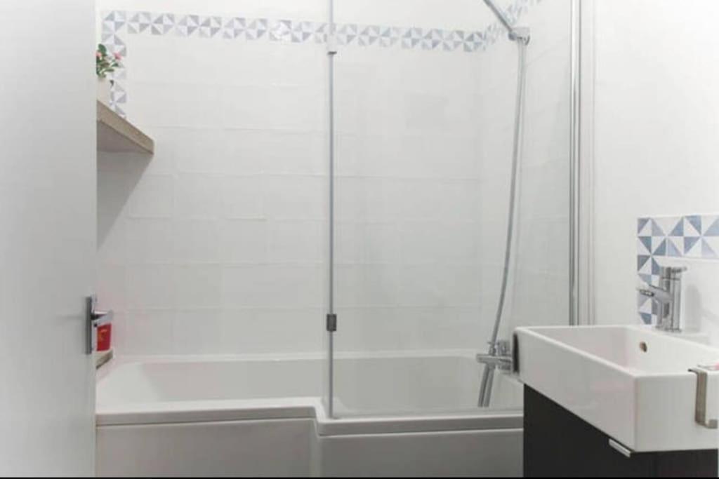 Carpe Diem Rooms Flat Near Zone 1 Londra Esterno foto